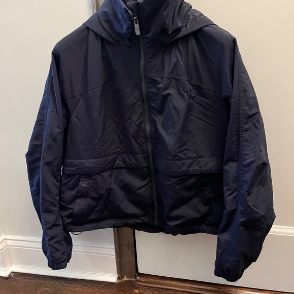 Lululemon Effortless rain jacket size 10 Navy Blue - Picture 4 of 6